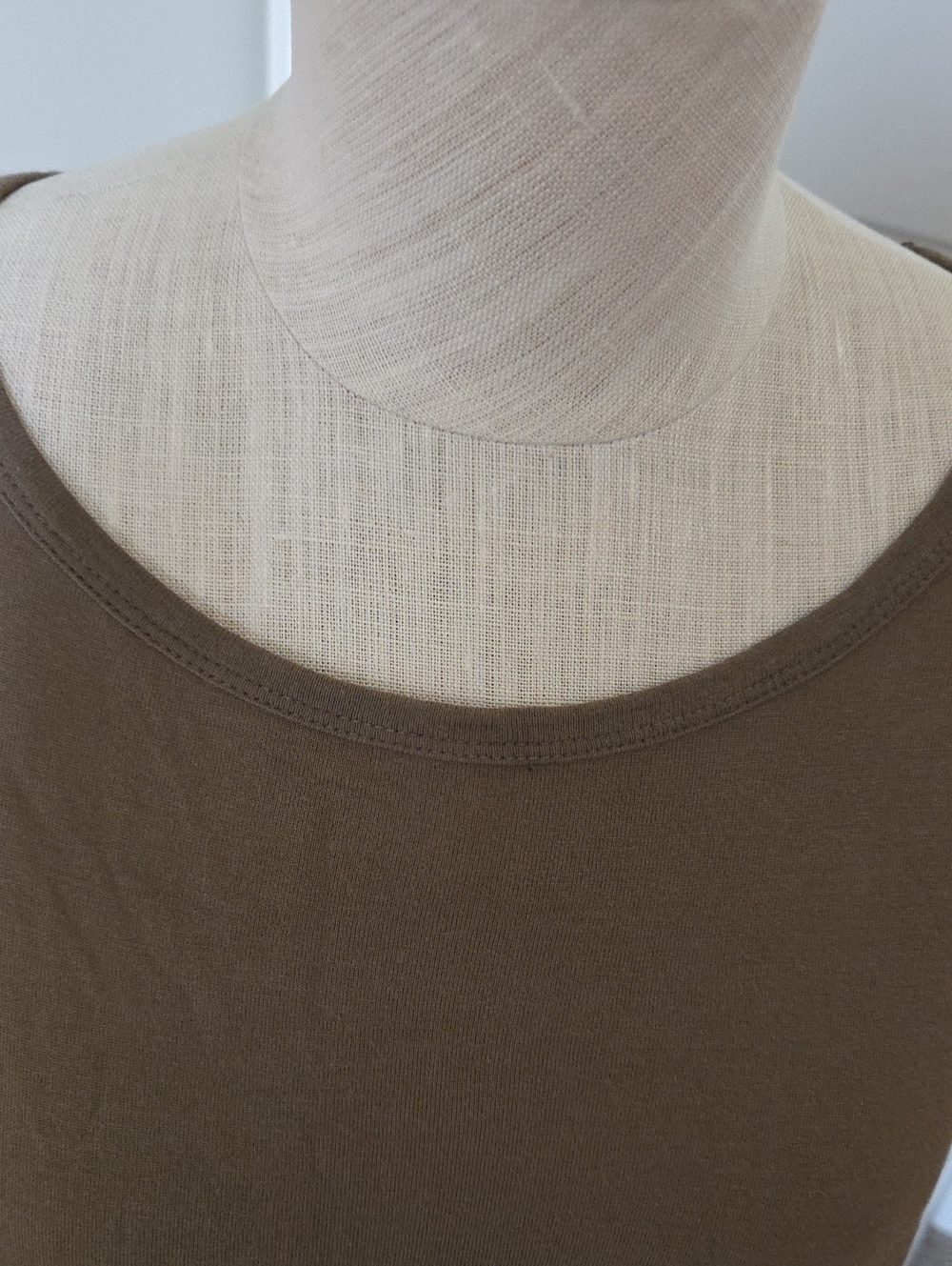Jennifer Lopez Taupe Short-Sleeve Top with Jeweled Sleeves Medium Vintage EUC - Picture 4 of 5